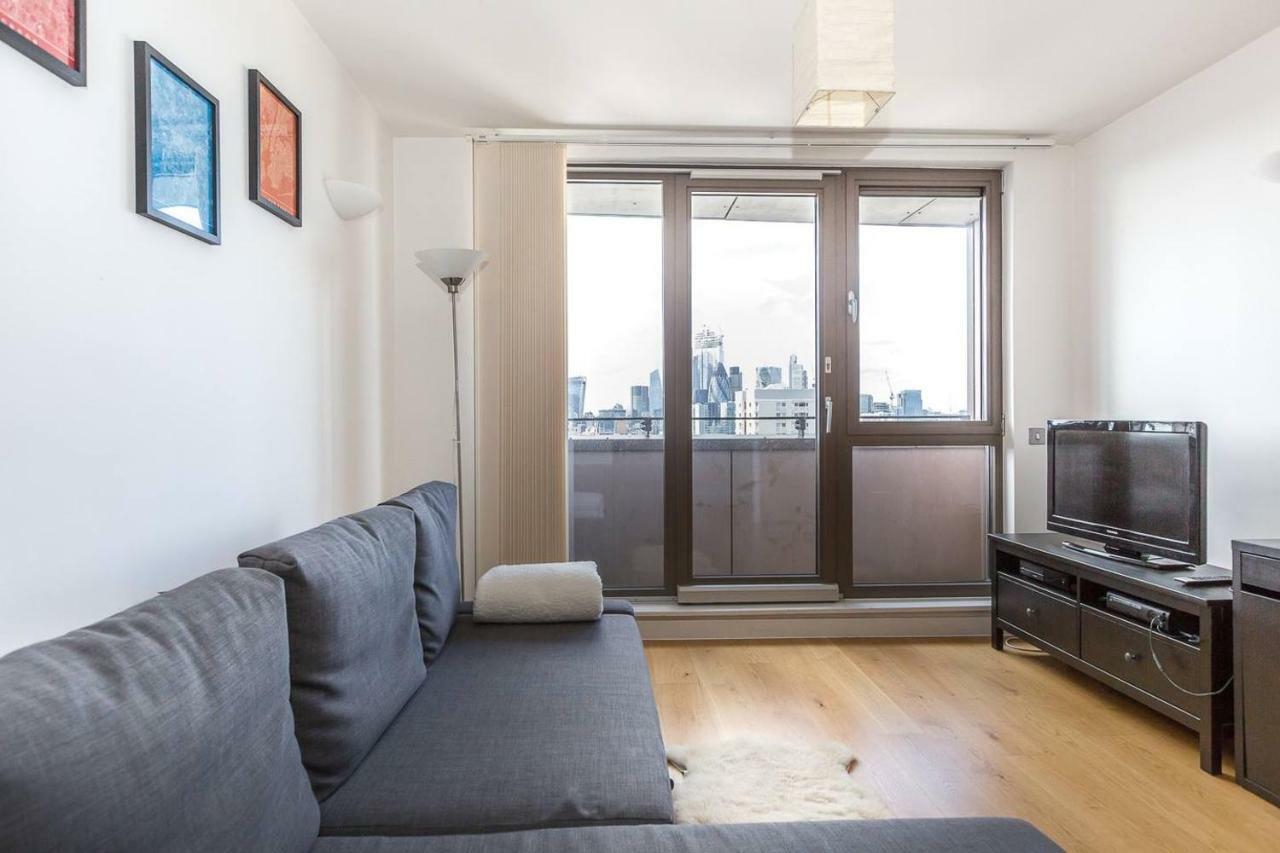 Modern 1 Bedroom Apartment In E1 With Great Views Londres Exterior foto